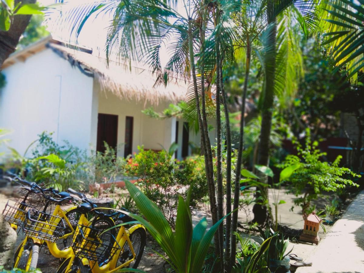 ホテル Maxal Bungalow ギリ・アイル エクステリア 写真